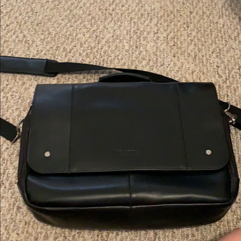 KENNETH COLE REACTION MEN’s BRIEFCASE